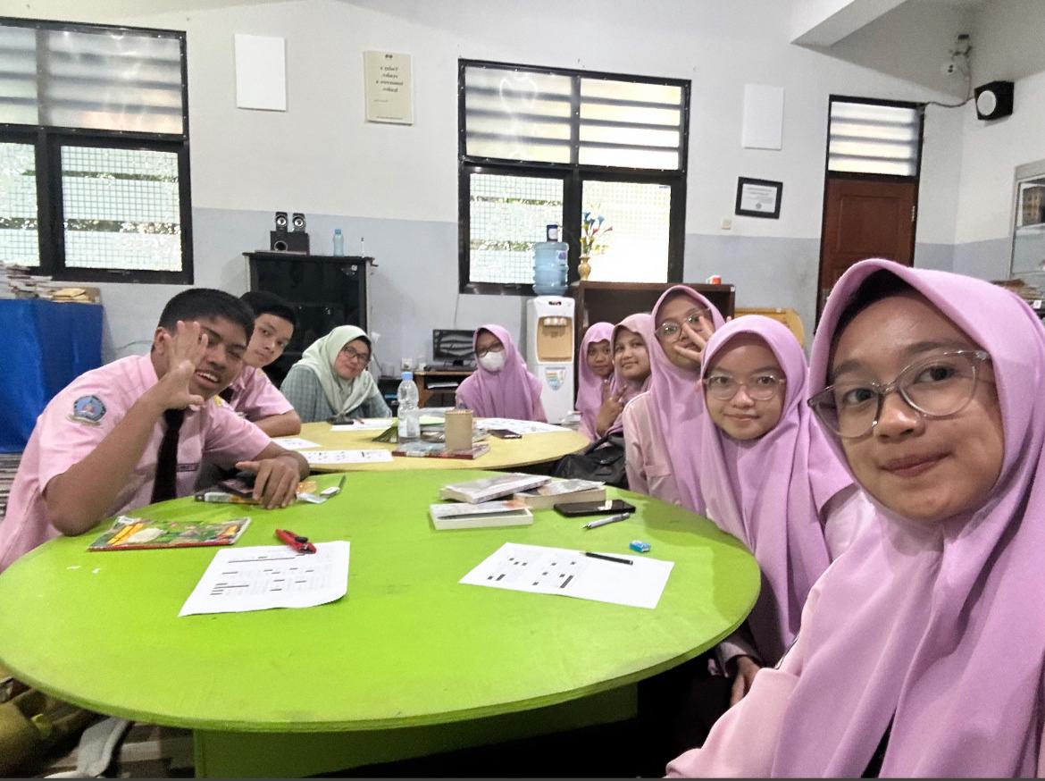 menggambar